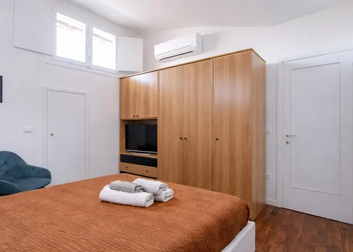 I Profumi Del Centro * Πράτο